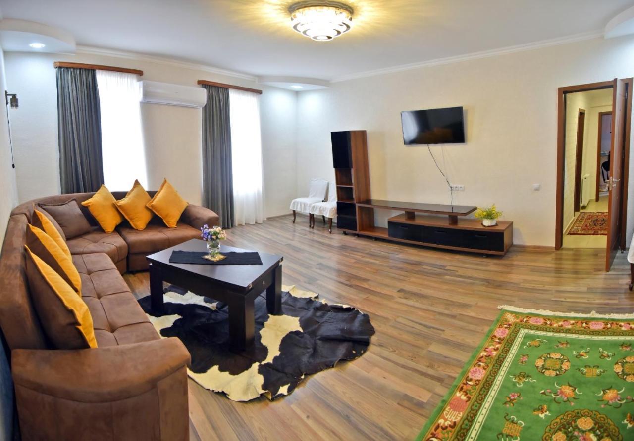 Robo Apartment Tbilissi Extérieur photo